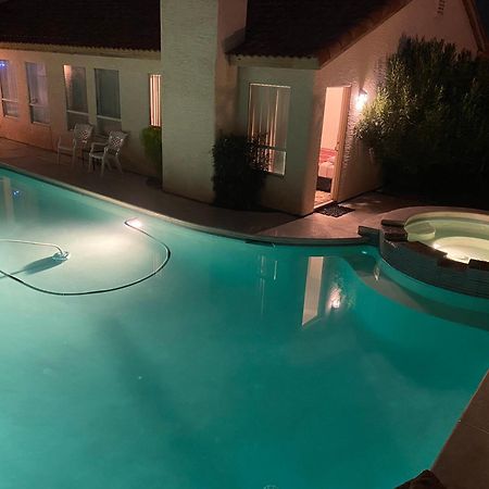 לאס וגאס Luxury 1900 Sq Ft House Huge 46 Ft Pool & Hot Spa מראה חיצוני תמונה