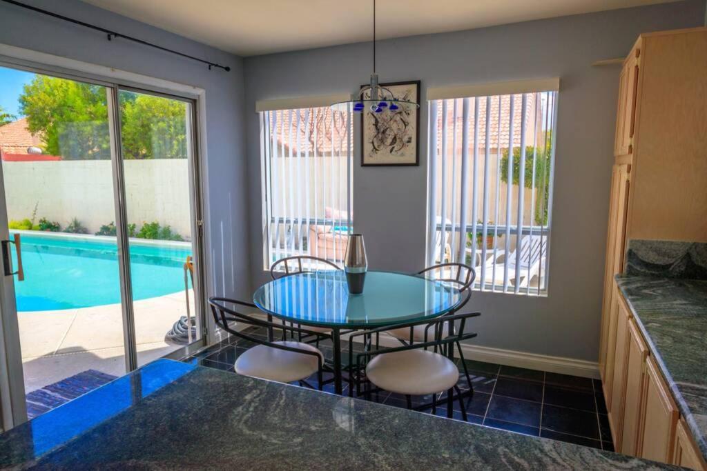 לאס וגאס Luxury 1900 Sq Ft House Huge 46 Ft Pool & Hot Spa מראה חיצוני תמונה