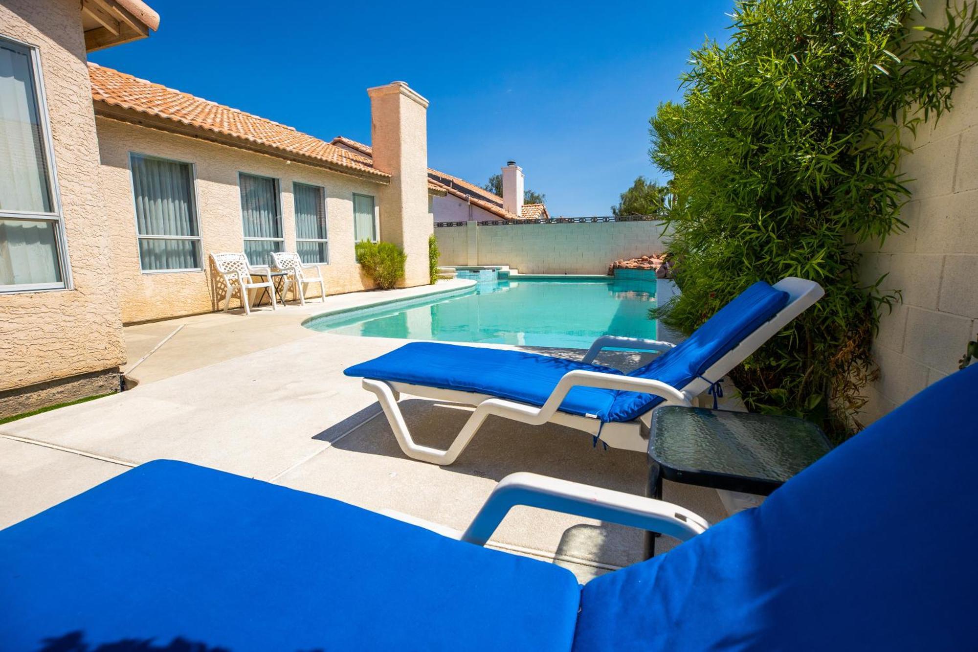לאס וגאס Luxury 1900 Sq Ft House Huge 46 Ft Pool & Hot Spa מראה חיצוני תמונה